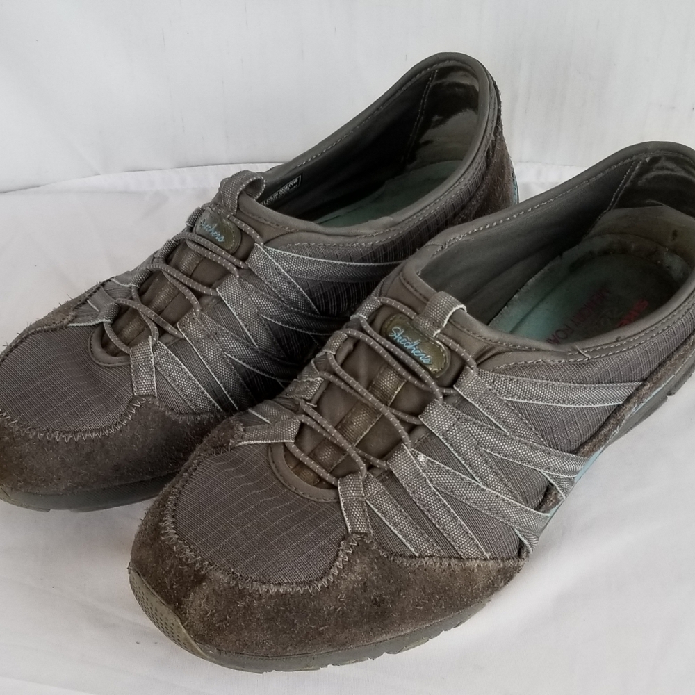 SKECHERS RELAXED FIT MEMORY FOAM RUNNING SHOES 2251 LADIES 9.5